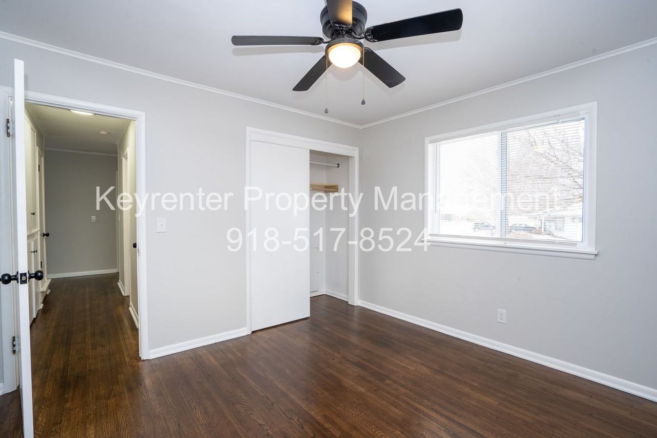 5704 E 30th Pl - Photo 7 of 14