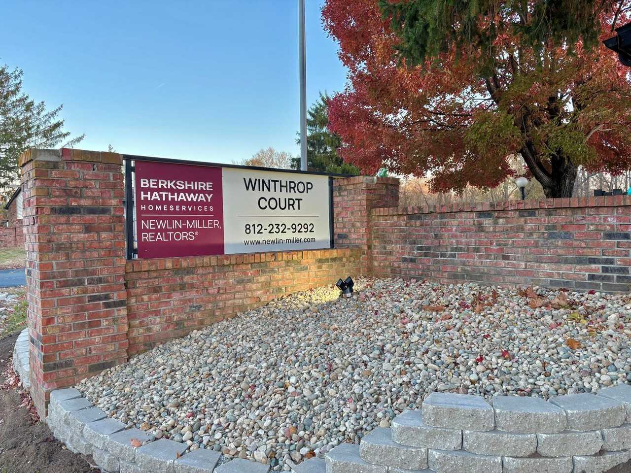 Winthrop Court - Photo 7 of 12