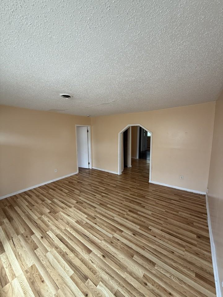 7259 Lozier Ave #NA - Photo 5 of 10