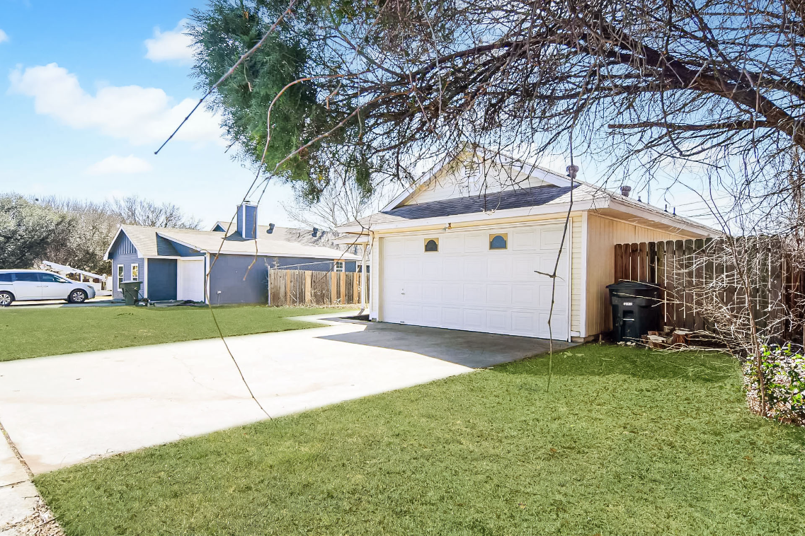 3806 Daniels Dr #NA - Photo 3 of 19