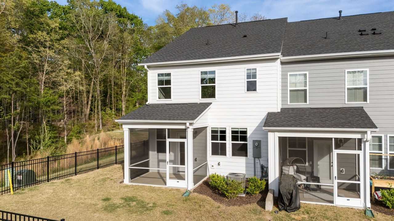 210 Lennox Spring Dr - Photo 6 of 50