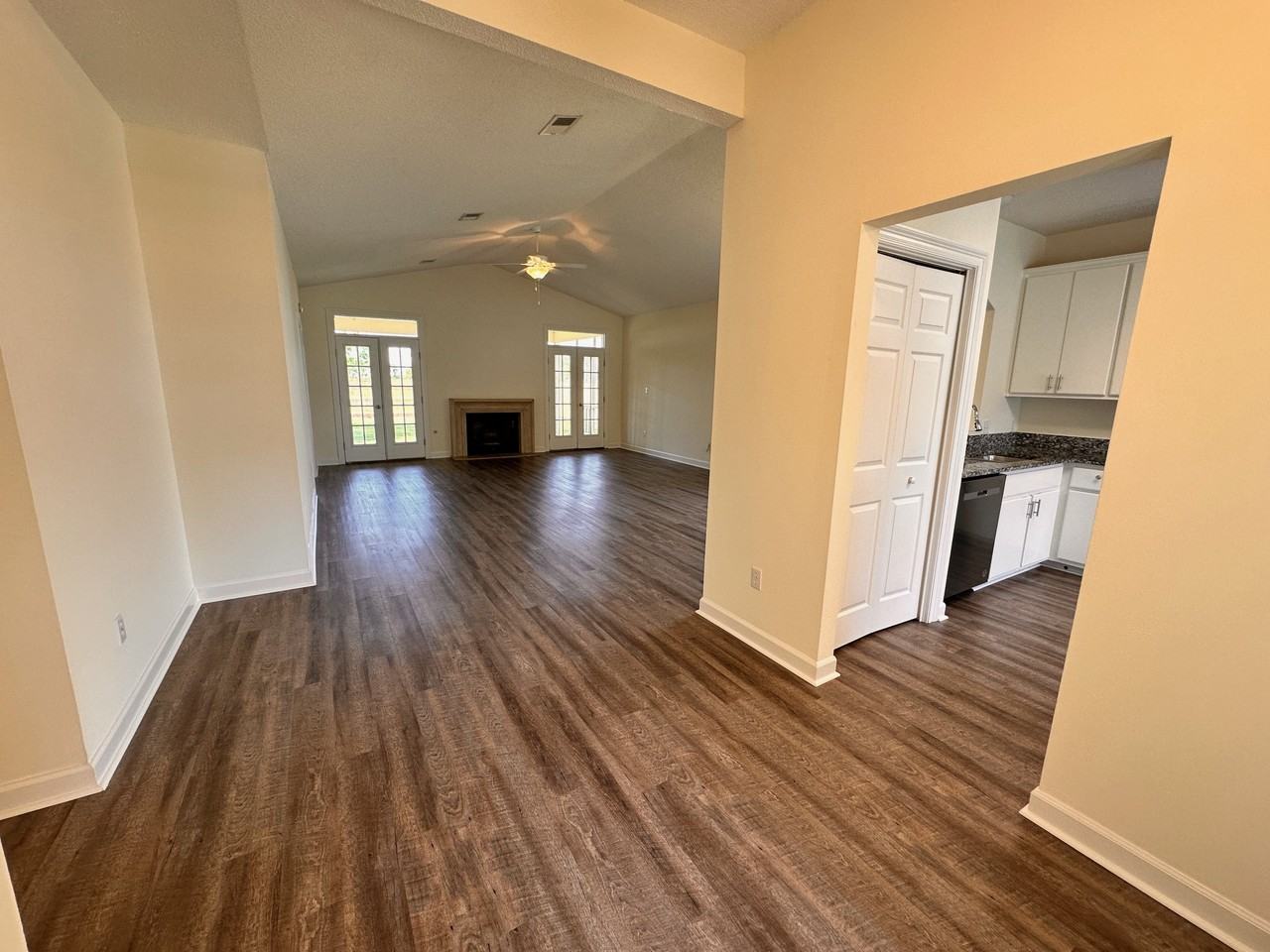 90 Albatross Ct #NA - Photo 6 of 24