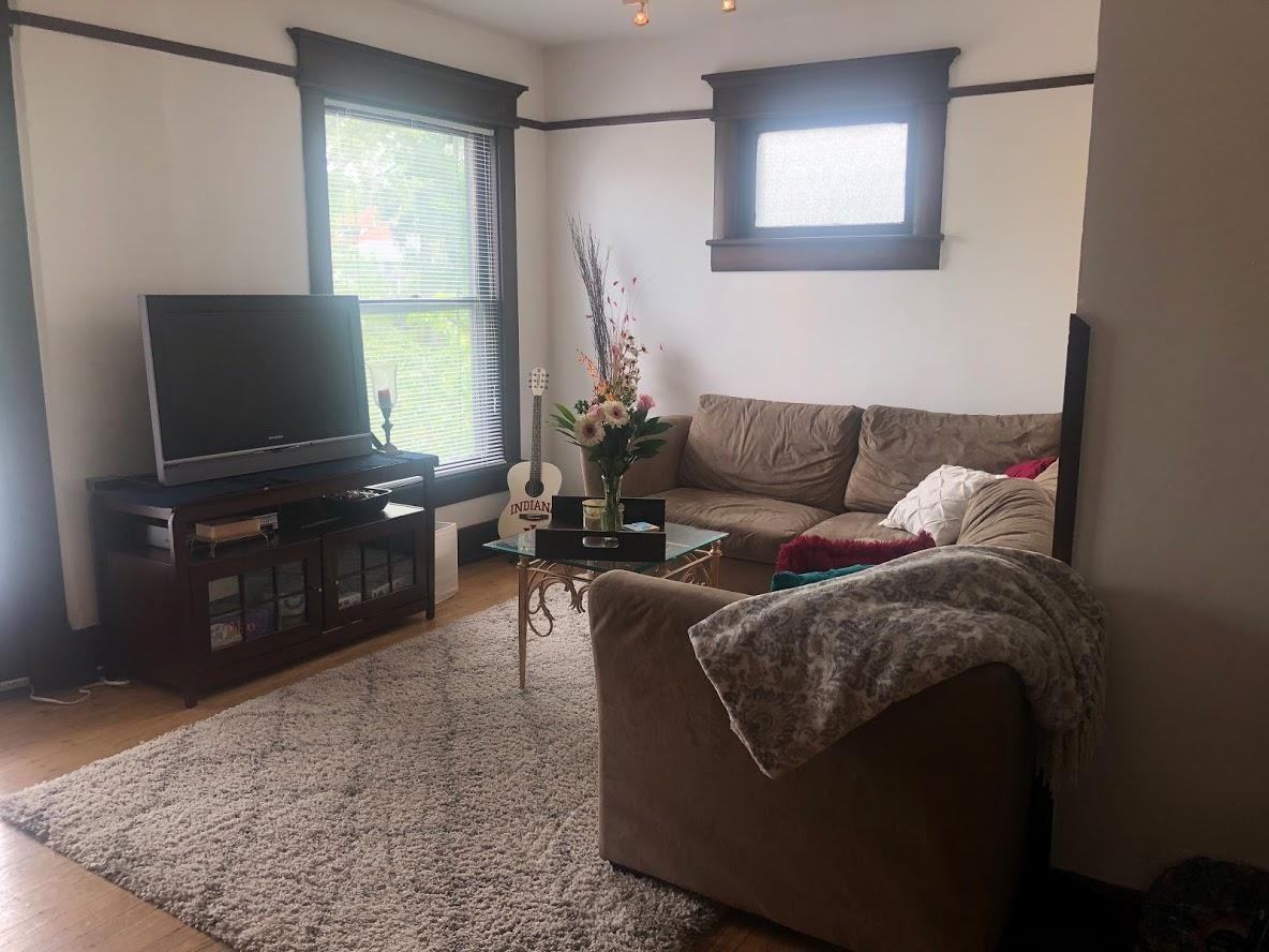 2126 N Talbott St #2 - Photo 3 of 47