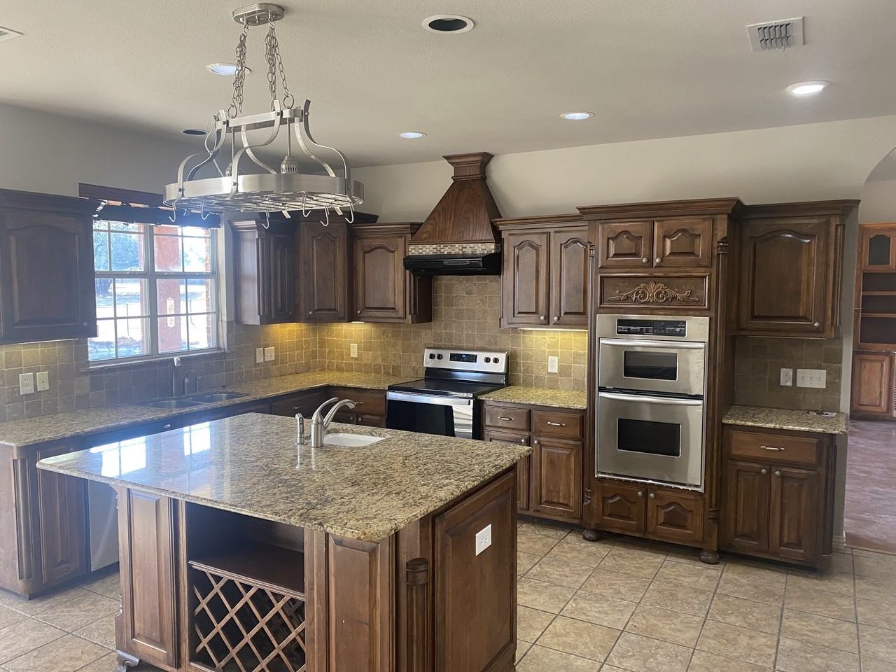 1726 Bent Tree Ct #NA - Photo 2 of 19