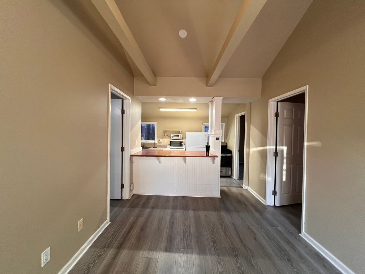 Hathway Ave - Photo 2 of 7