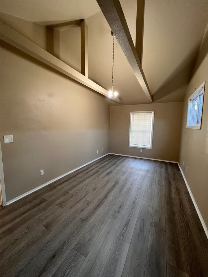 Hathway Ave - Photo 5 of 7