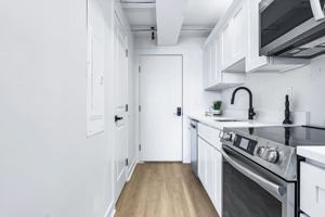 featured image of 50 Murray St