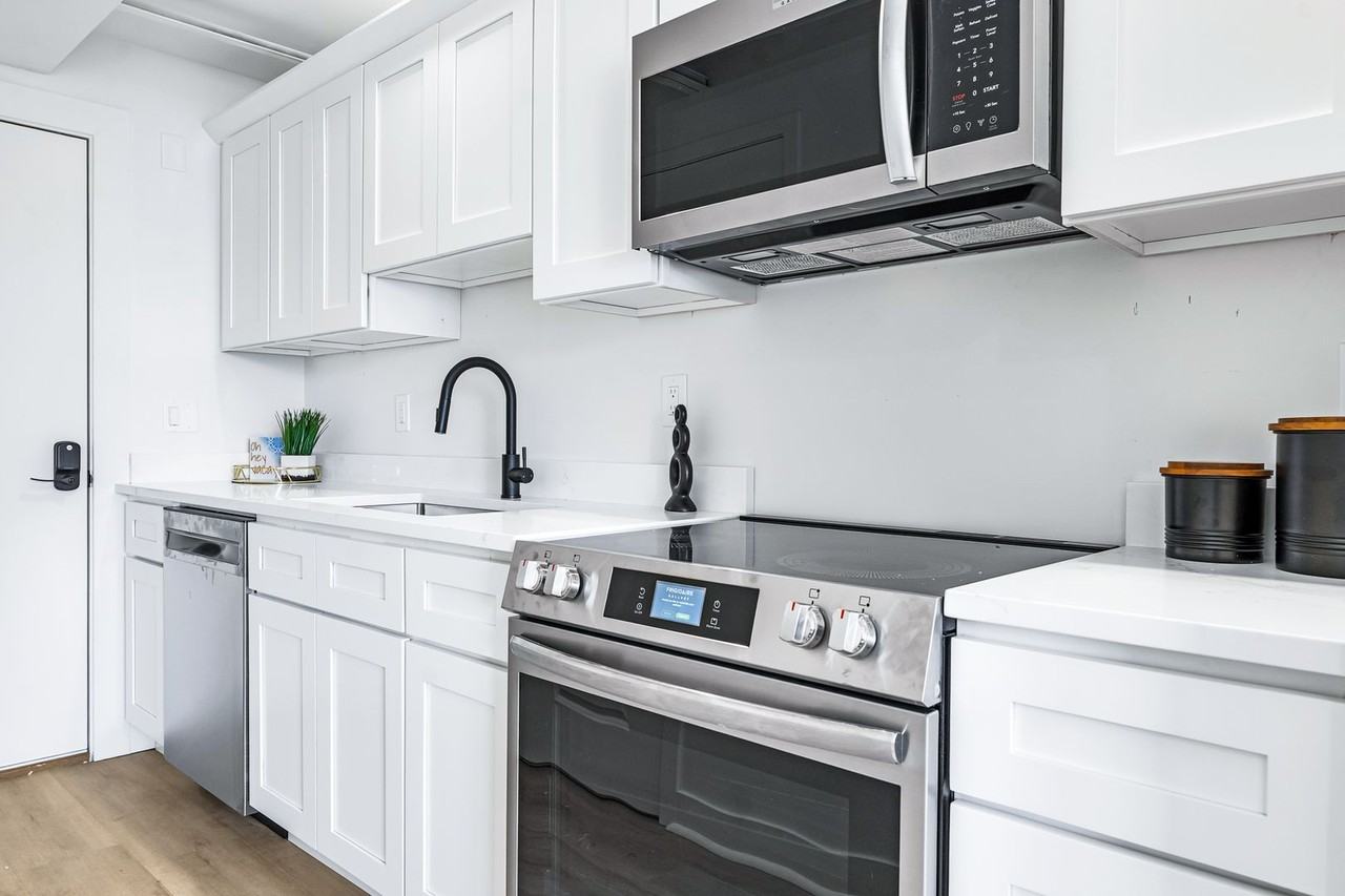 Plainfield Place - Photo 2 of 18