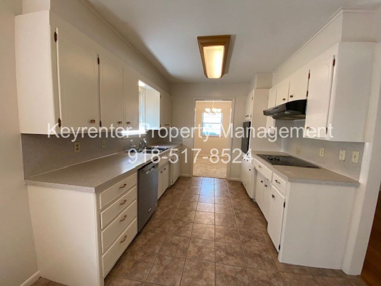 5728 E 43rd St - Photo 2 of 24