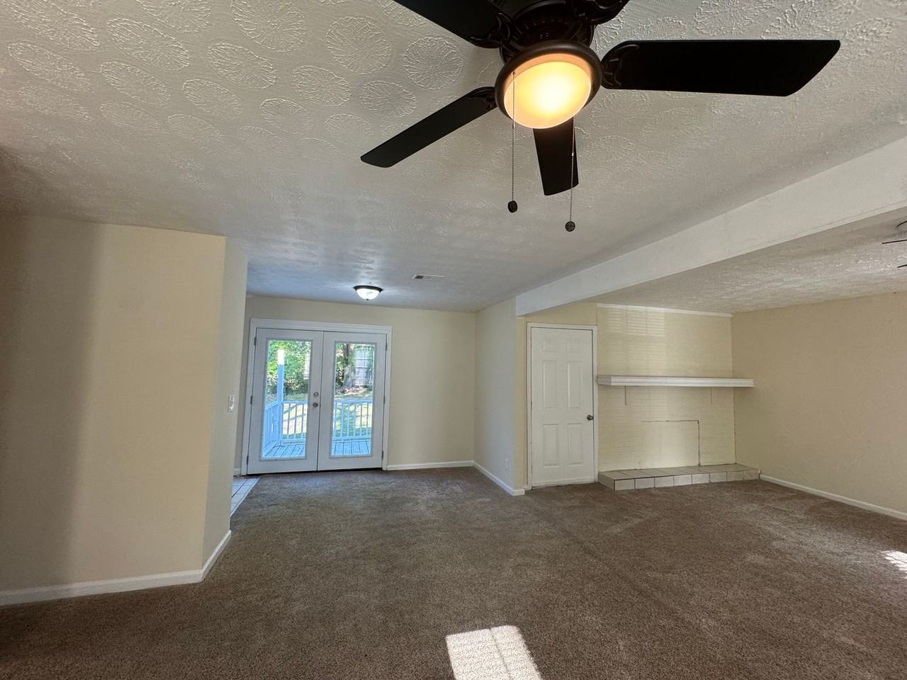 5910 Peco Ln #5910 - Photo 2 of 16
