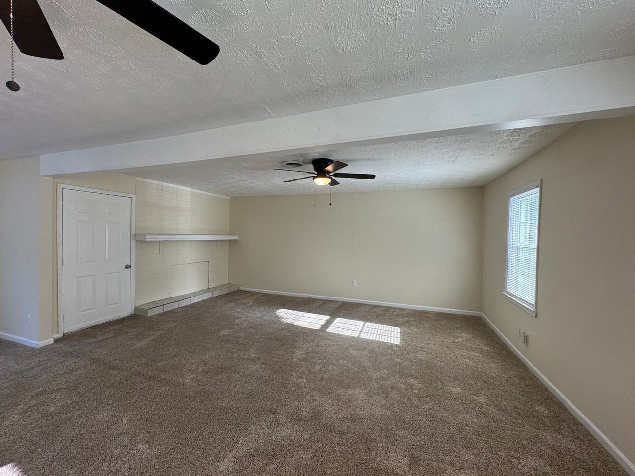 5910 Peco Ln #5910 - Photo 4 of 16