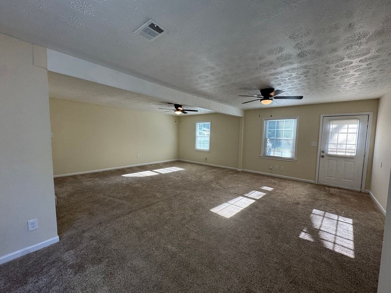 5910 Peco Ln #5910 - Photo 5 of 16