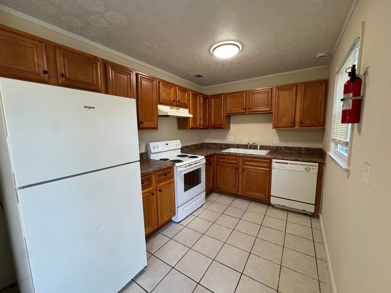 5910 Peco Ln #5910 - Photo 6 of 16