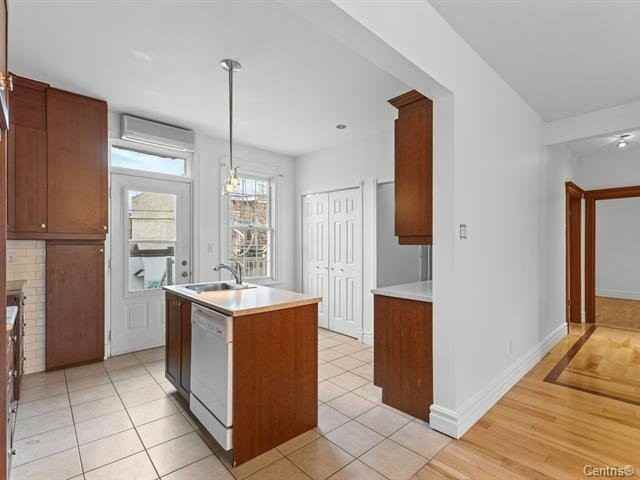 5784 Rue Chabot - Photo 6 of 15
