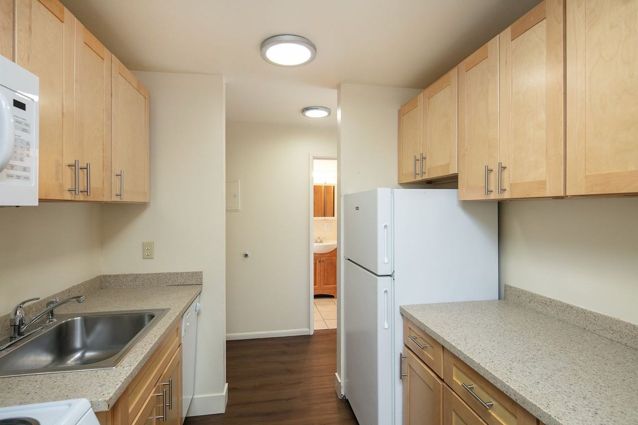 Avante Apartments - Photo 7 of 19
