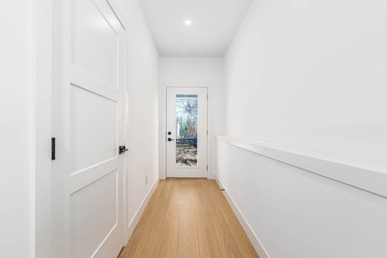 1416 28 St Sw - Photo 5 of 22