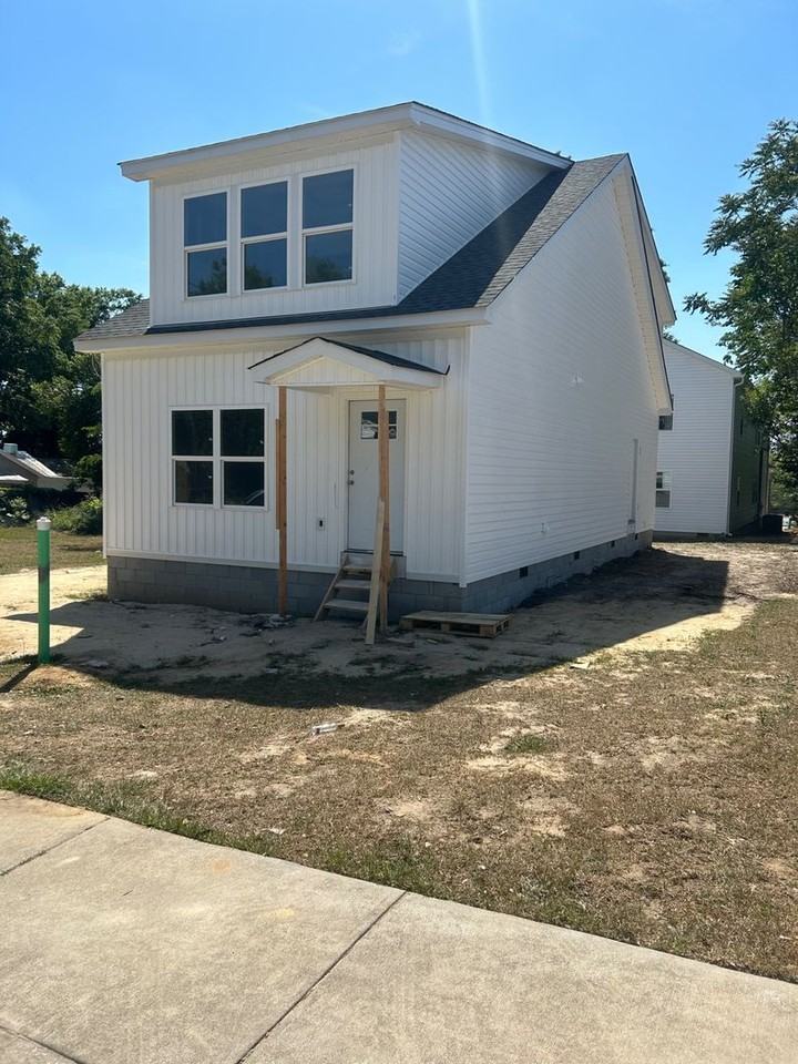 1311 Mcduffie Ave - Photo 2 of 25