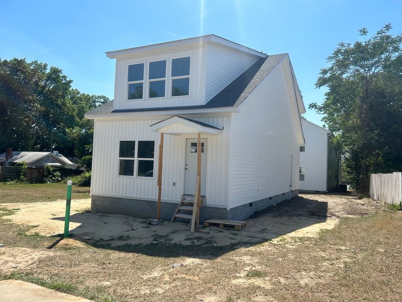 1311 Mcduffie Ave - Photo 3 of 25