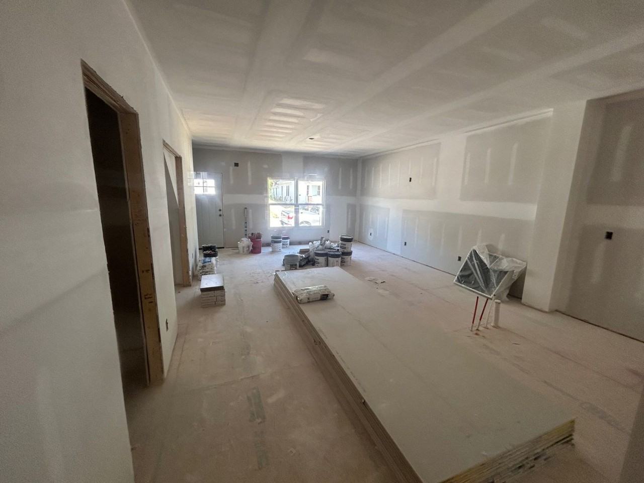 1311 Mcduffie Ave - Photo 6 of 25