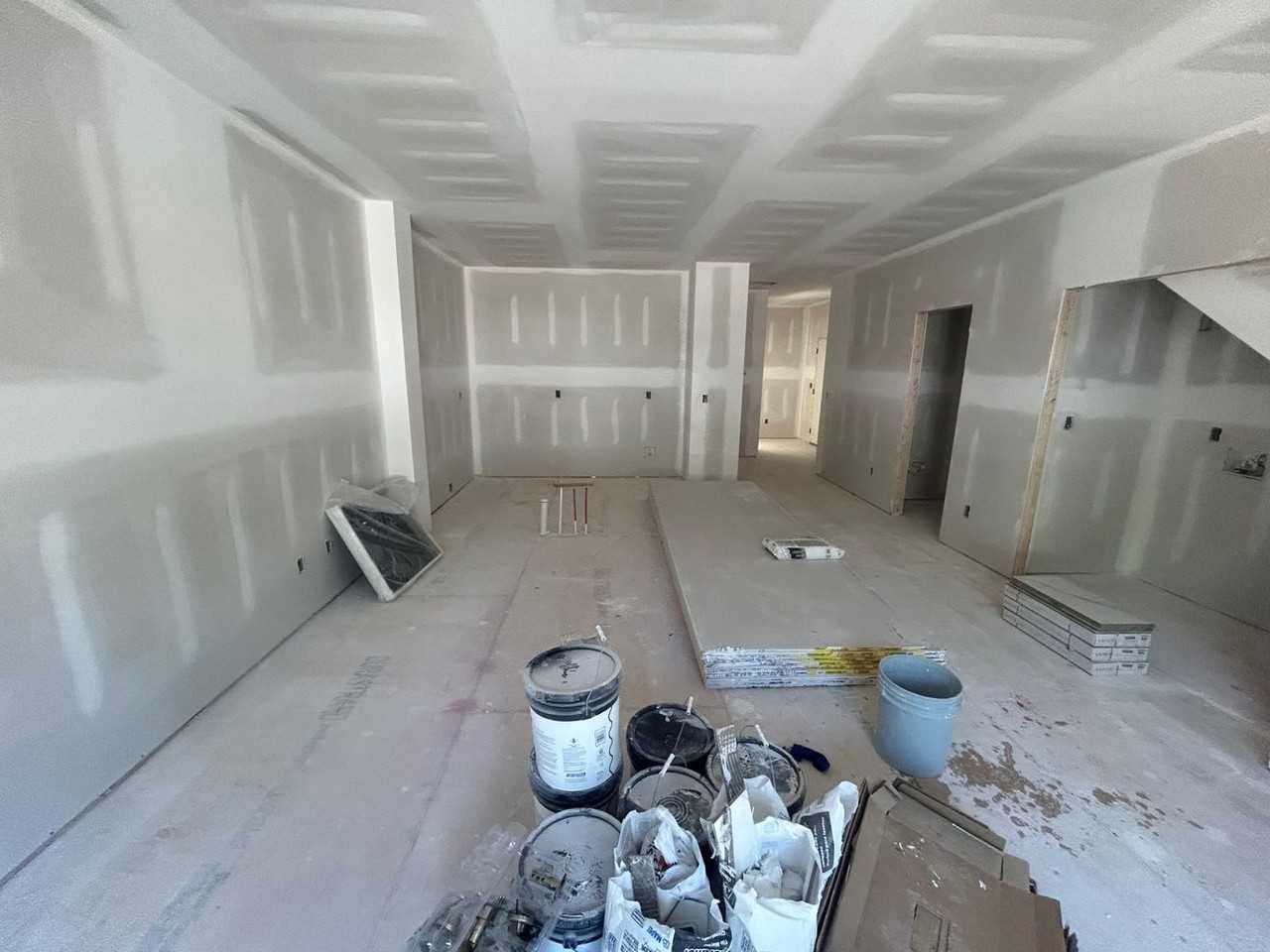 1311 Mcduffie Ave - Photo 7 of 25