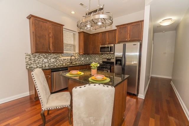 3440 North Narragansett Avenue #2 - Photo 4 of 18