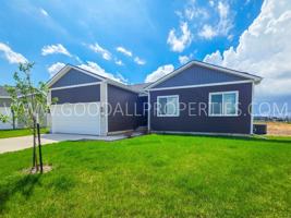 featured image of 320 Nw Morgan Ct