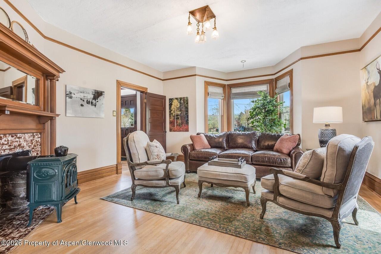 85 N 8th St - Photo 5 of 32