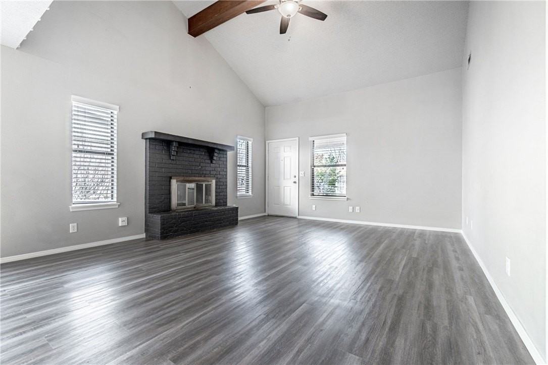 606 N 36th St - Photo 3 of 20