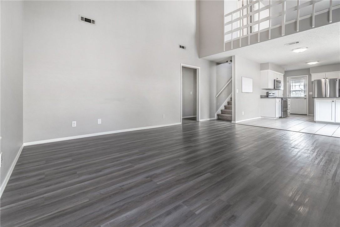 606 N 36th St - Photo 5 of 20