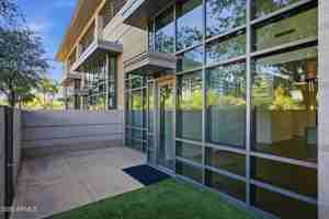 featured image of 15215 N Kierland Blvd #103