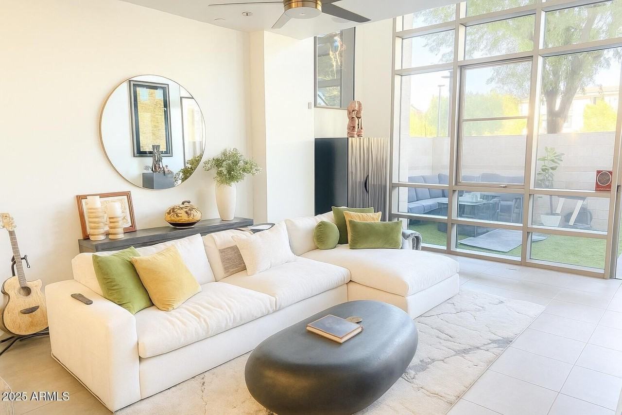15215 N Kierland Blvd #103 - Photo 6 of 25