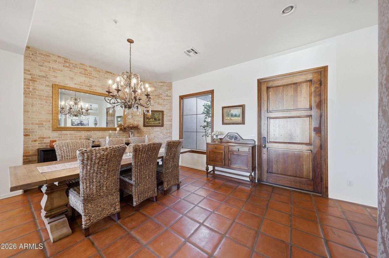 11071 E Evans Rd - Photo 5 of 35