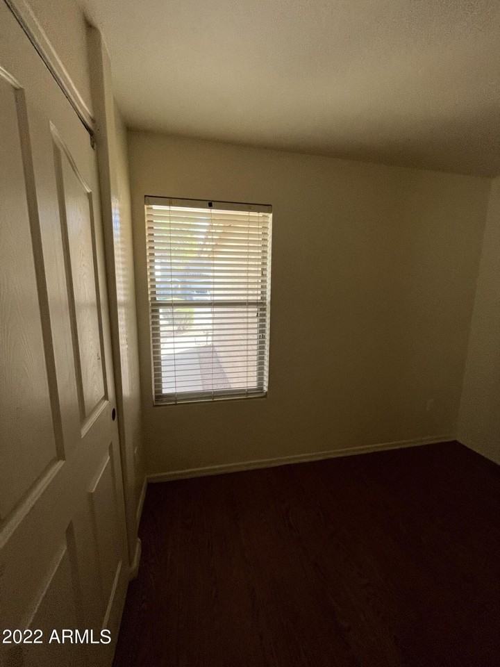 444 W Princeton Ave - Photo 6 of 12