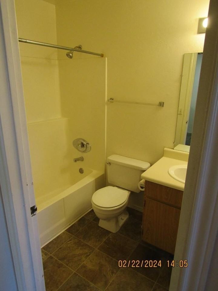 610 S Granite St #24 - Photo 7 of 8