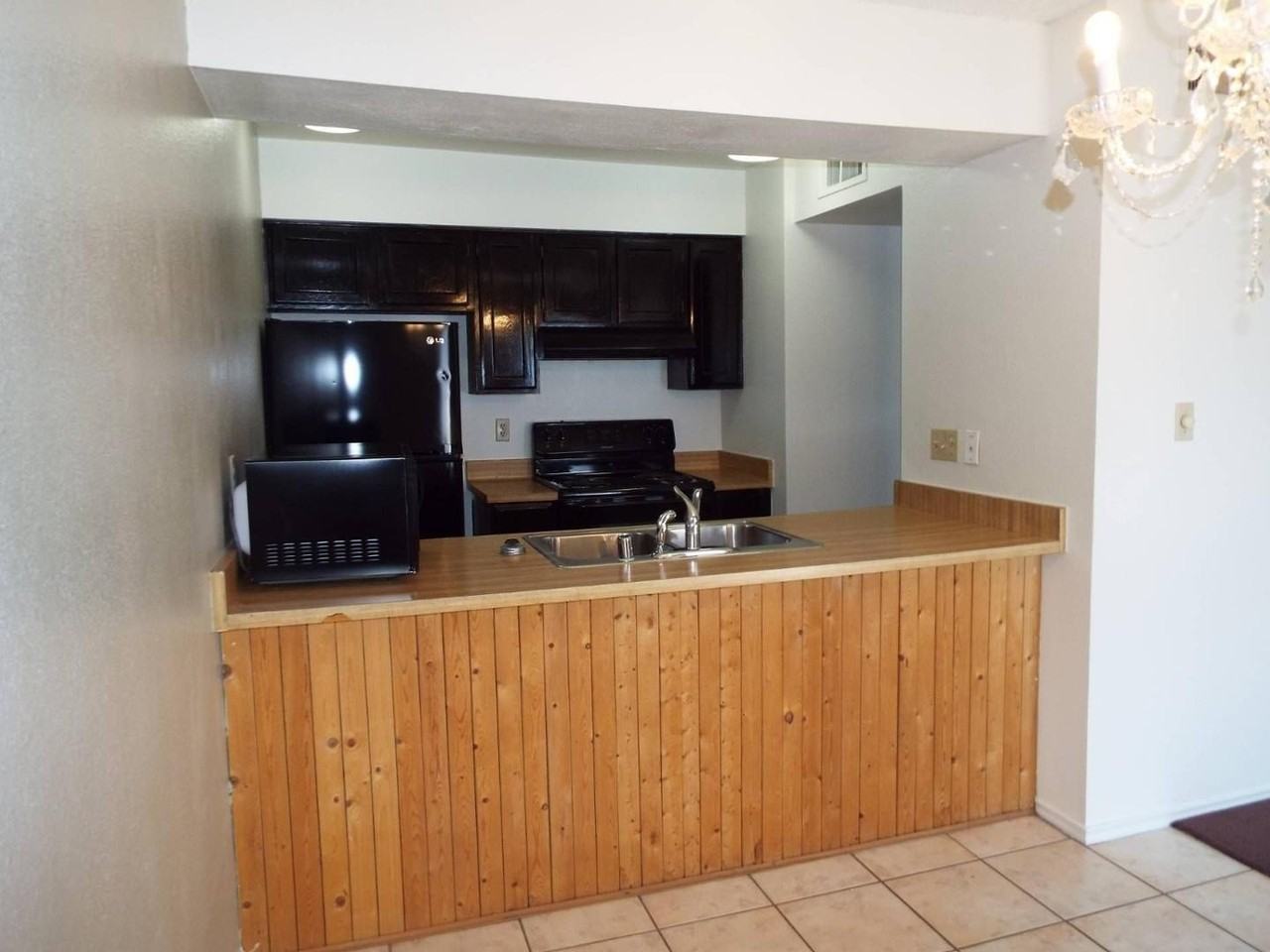 1688 W Village Way - Photo 3 of 19