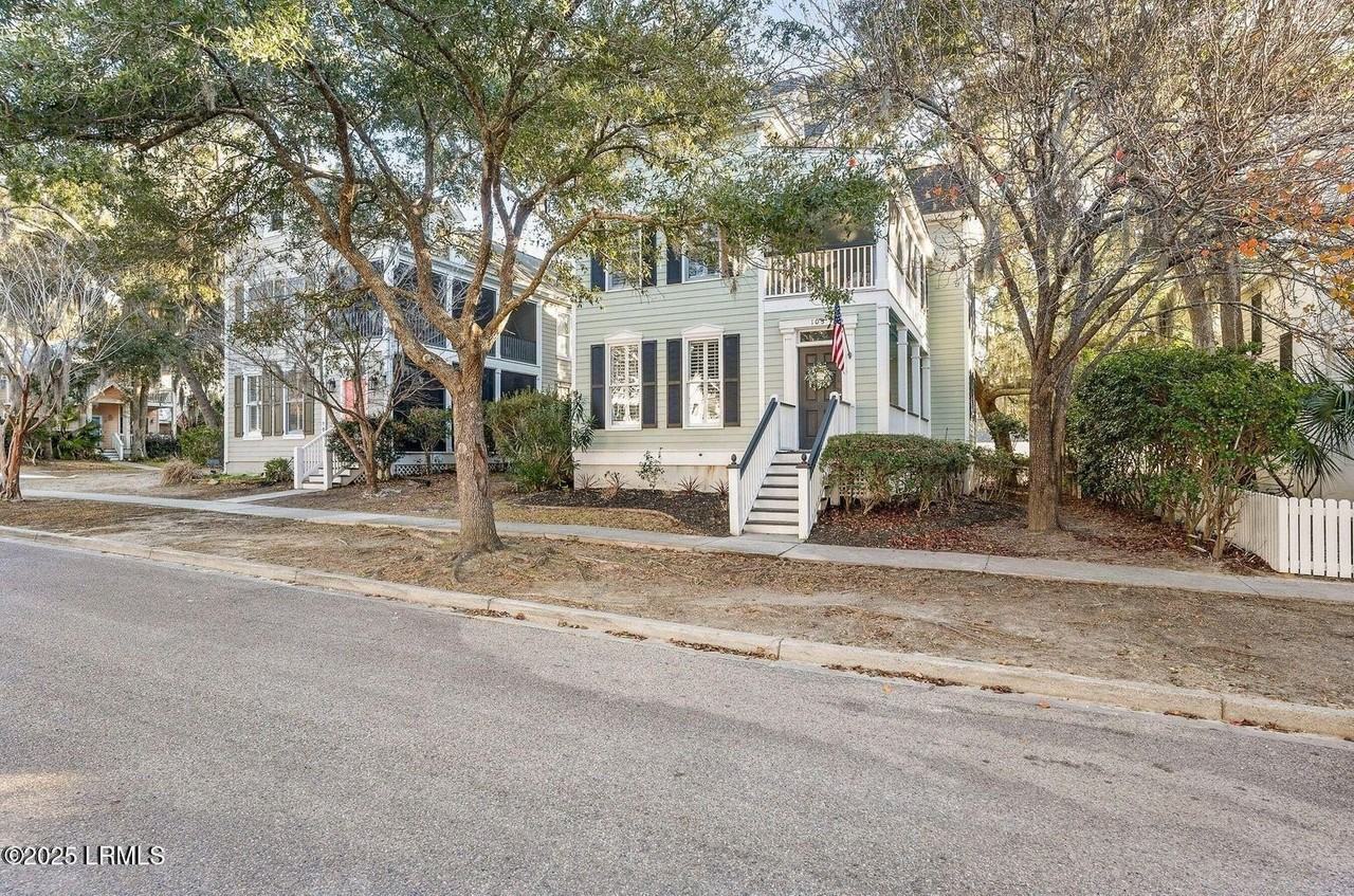 103 Bryan Dr - Photo 2 of 49