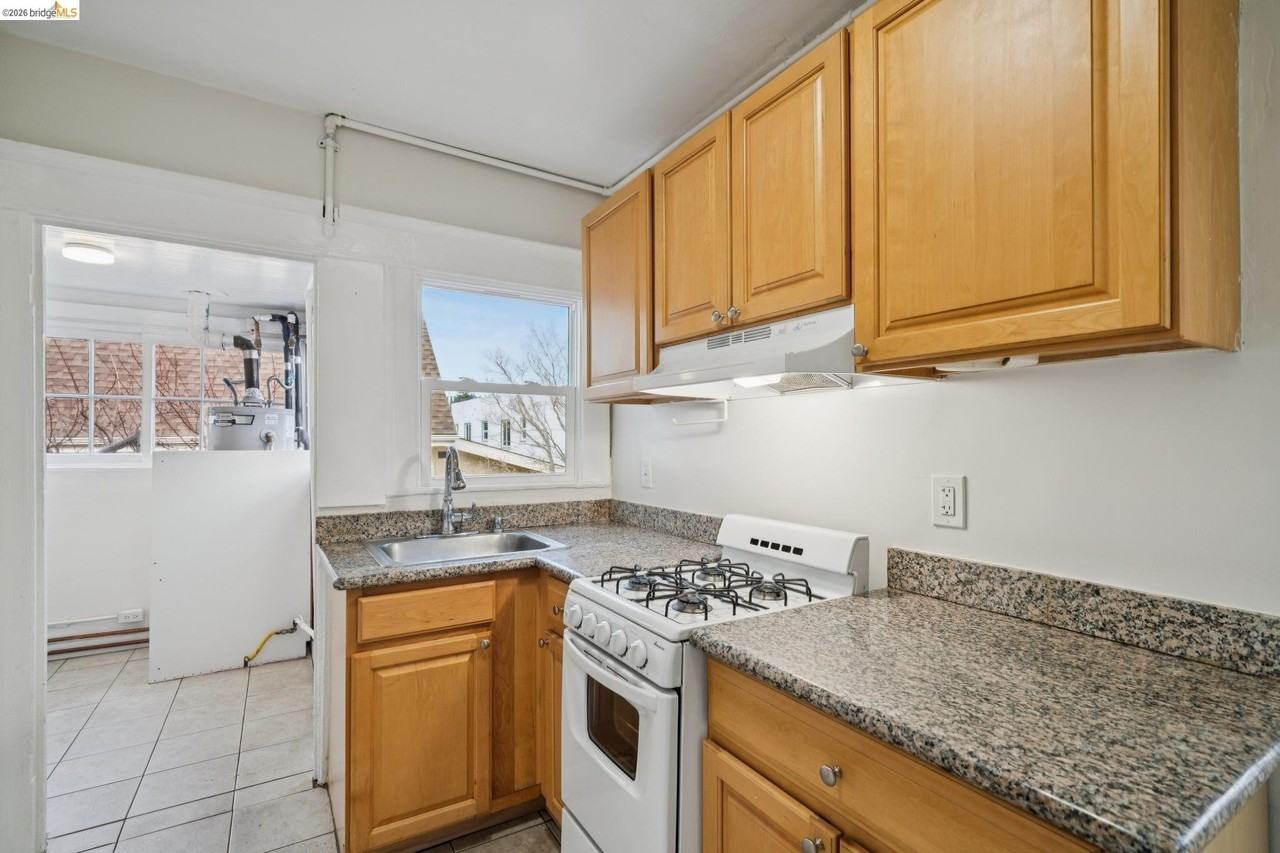 2923 Wheeler St #C - Photo 6 of 19