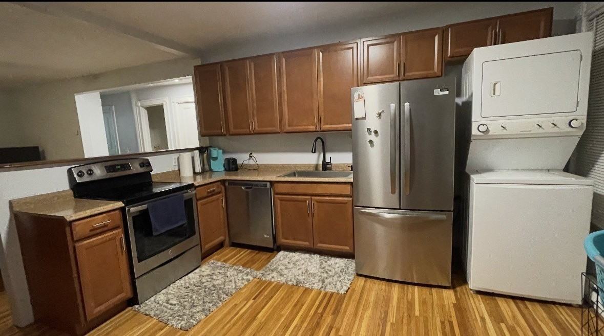 Thayer St - Photo 3 of 9