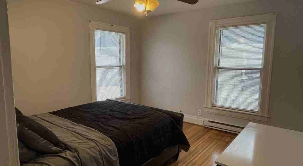 Thayer St - Photo 6 of 9