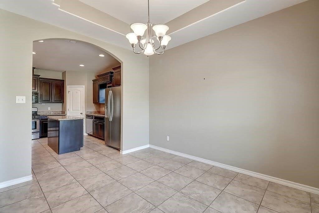 6925 W Wind - Photo 5 of 40