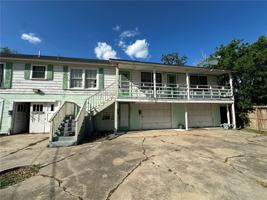 featured image of 214 1/2 W Heard St #C