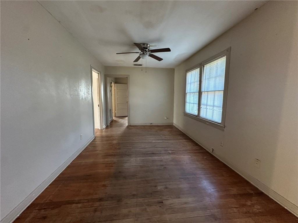 214 1/2 W Heard St #C - Photo 4 of 14