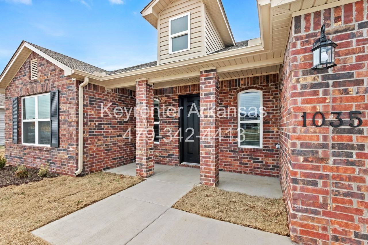 1035 Jennifer Ann Ln - Photo 4 of 29
