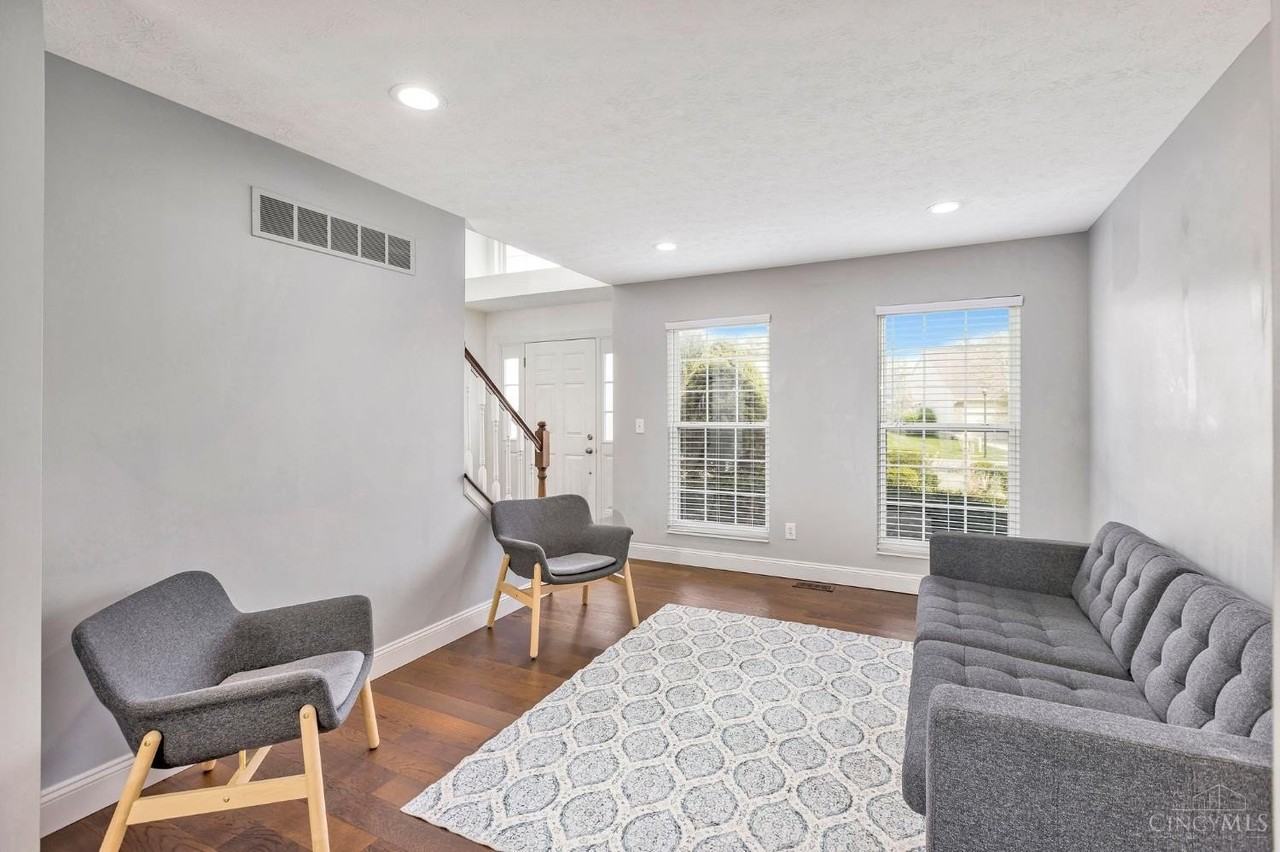 5041 Lexington Ct - Photo 4 of 50