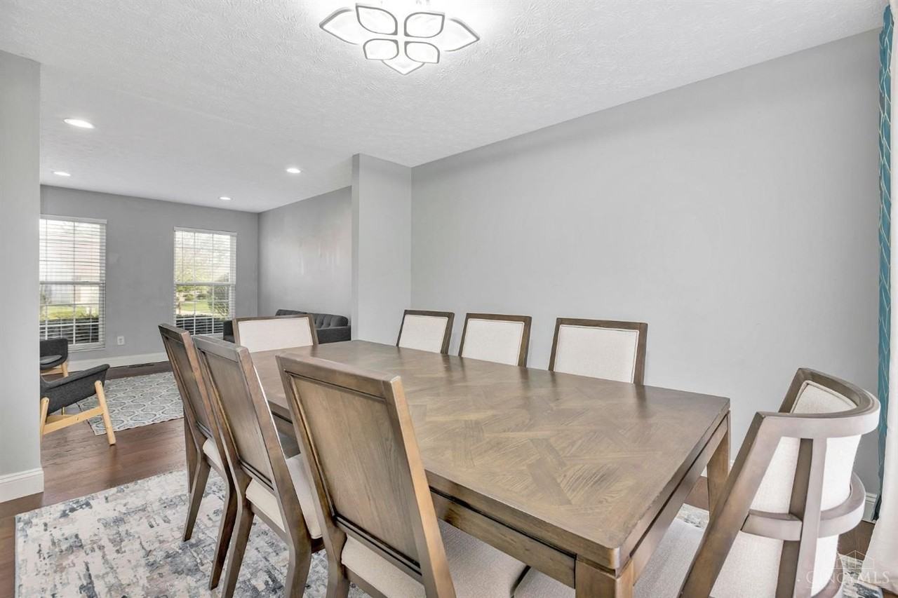 5041 Lexington Ct - Photo 6 of 50