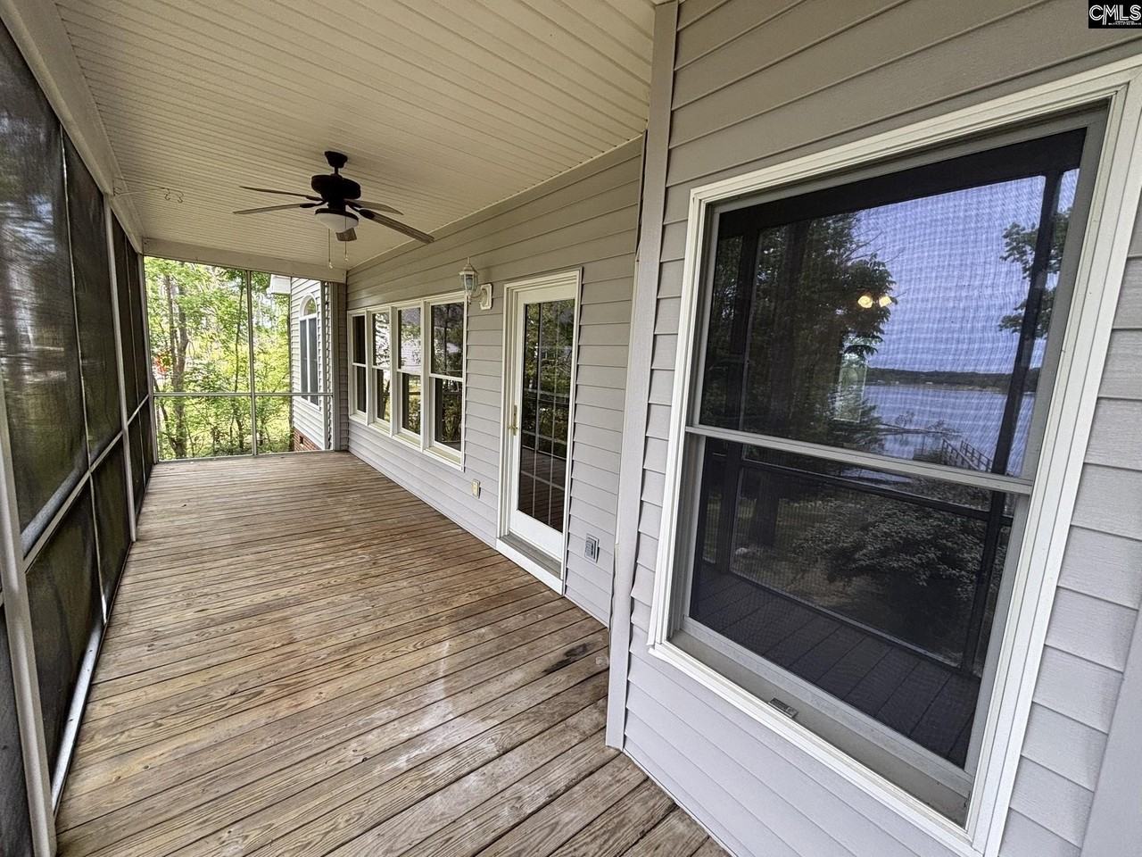 527 Superior Cir - Photo 3 of 27