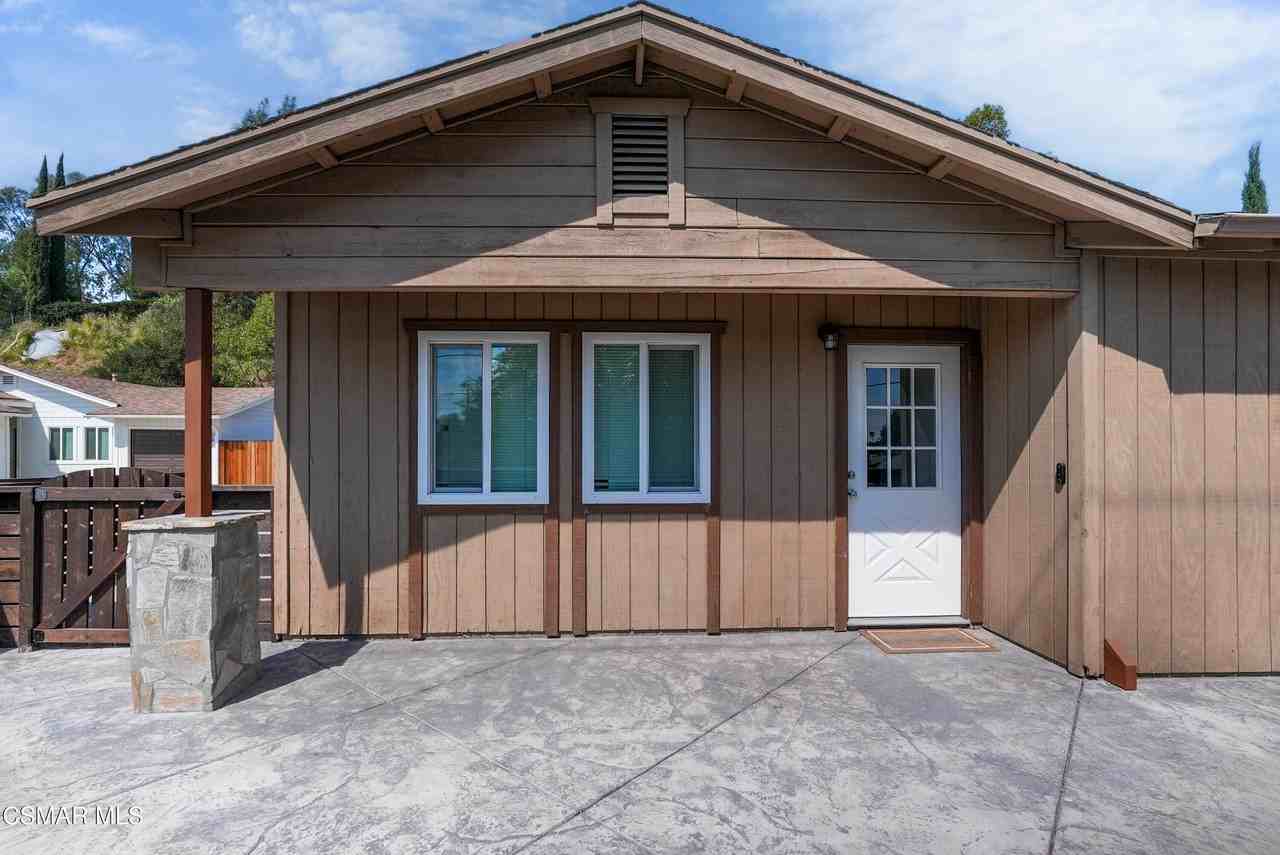 111 Everett St #A - Photo 3 of 13