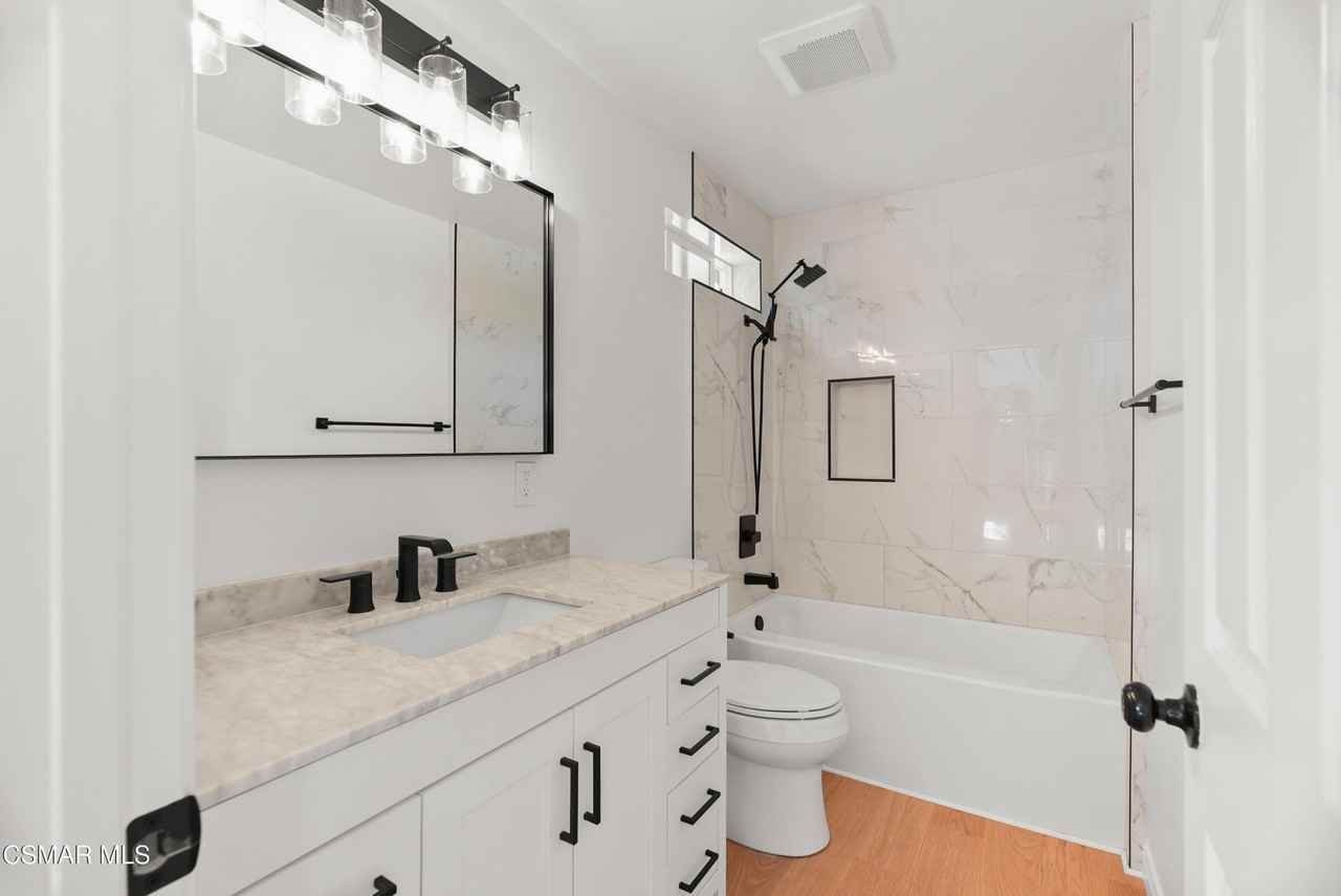 111 Everett St #A - Photo 7 of 13