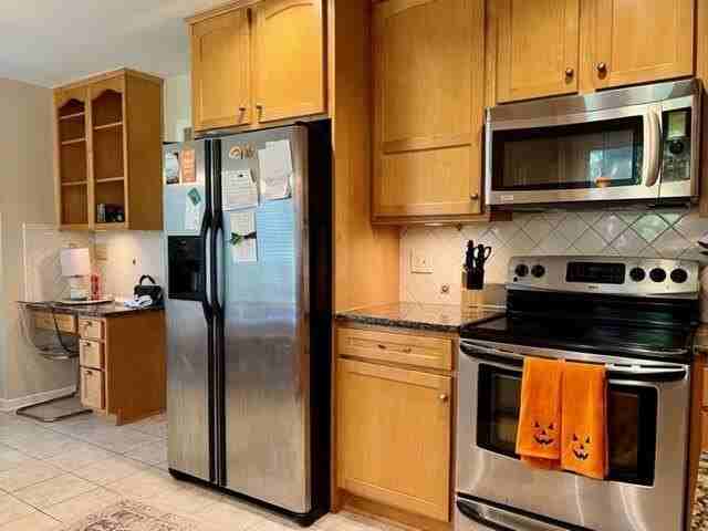 784 Milldenhall Rd - Photo 4 of 23