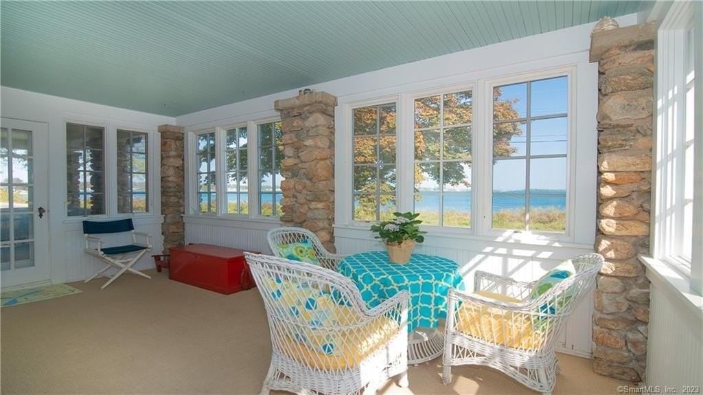 106 E Shore Ave - Photo 7 of 39